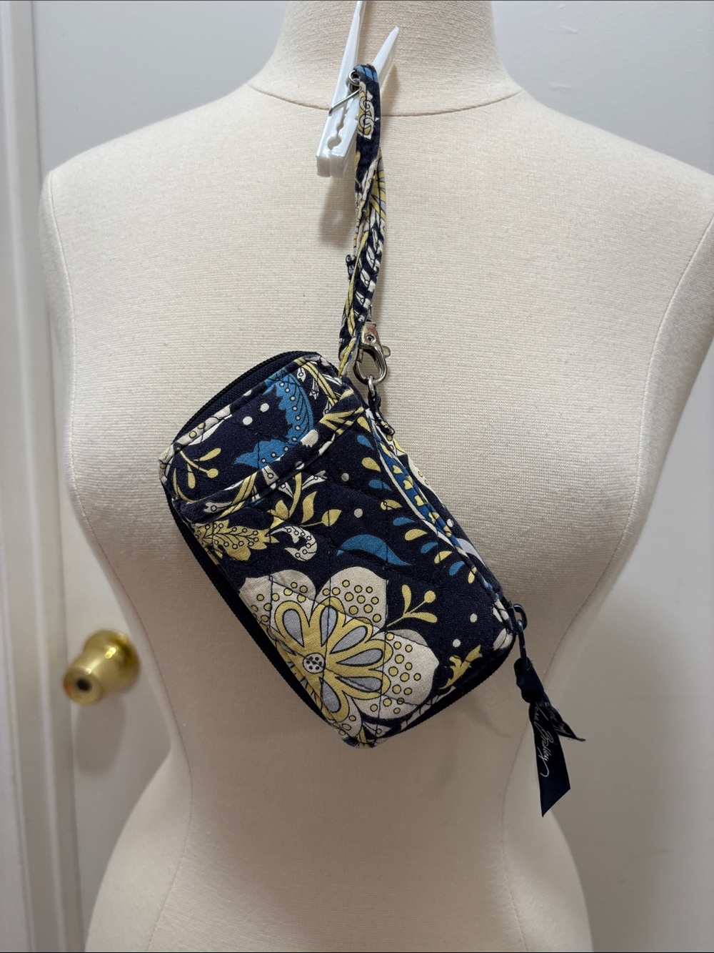 Vera Bradley Ellie Blue Wristlet